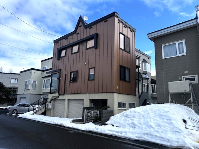 realestate_tmb_69ae9bf596e57.jpg